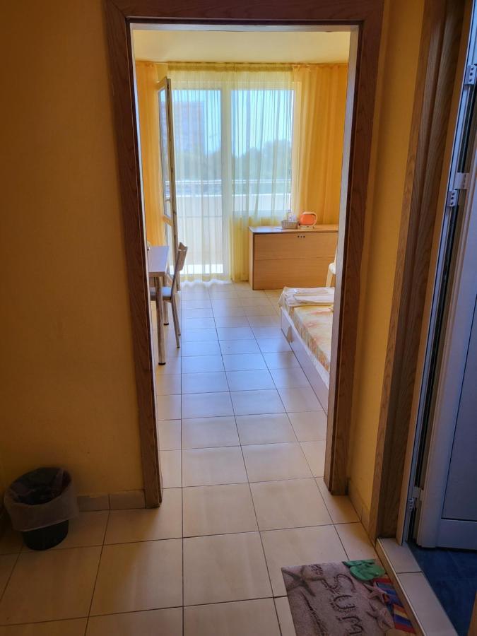 Ferienwohnung Apartamenti Ivaia Warna Exterior foto