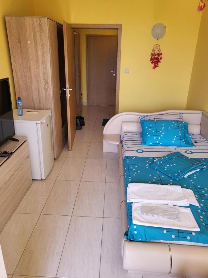 Ferienwohnung Apartamenti Ivaia Warna Exterior foto