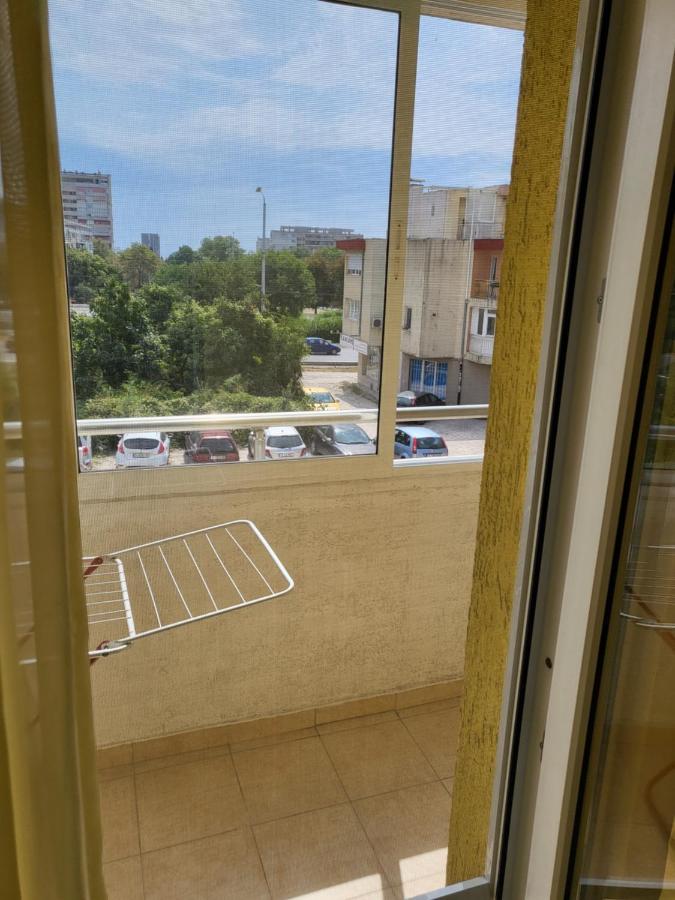 Ferienwohnung Apartamenti Ivaia Warna Exterior foto